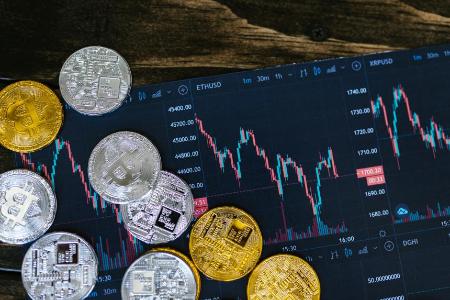 卡登资本抓住比特币下跌的机会，在战略转型中收购了 950 万美元的 BTC